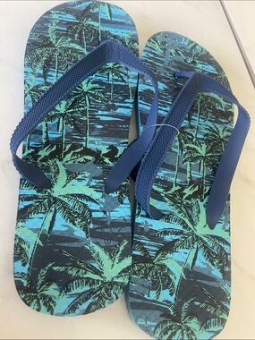 Men's Blue Palm-Print Flip-Flops - Casual Beach Sandals